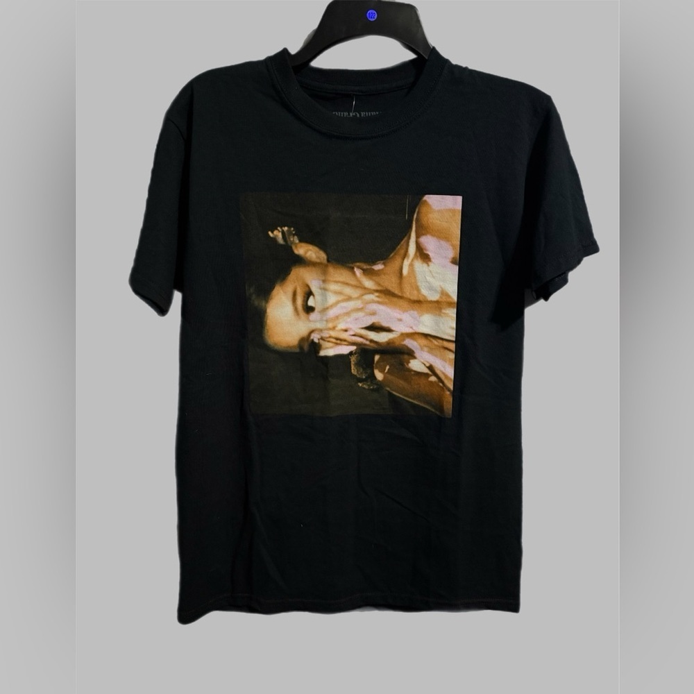 Ariana Grande Sideways Girls Graphic T-Shirt - Picture 2 of 3
